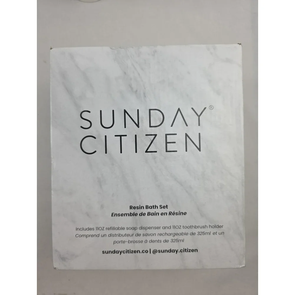New In Box Sunday Citizen Resin Bath Set Soap Dispenser & Toothbrush Holder